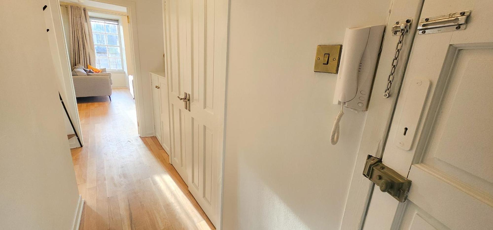 Royal Mile - Bright 2 Bedroom Apartment Edimburgo Exterior foto